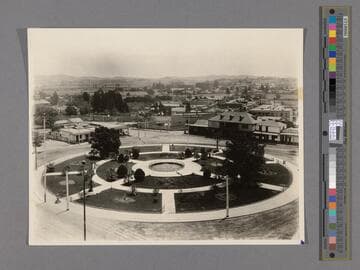 Los Angeles Plaza