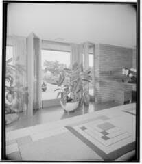 Go to image 4.