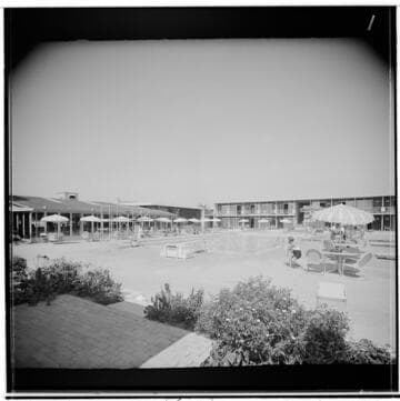 Balboa Bay Club